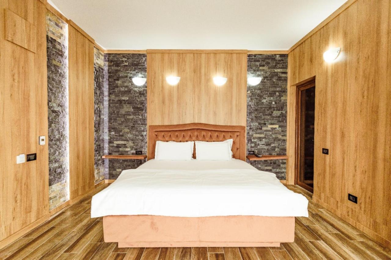 L'Invidia Hotel Novaci-Straini Luaran gambar